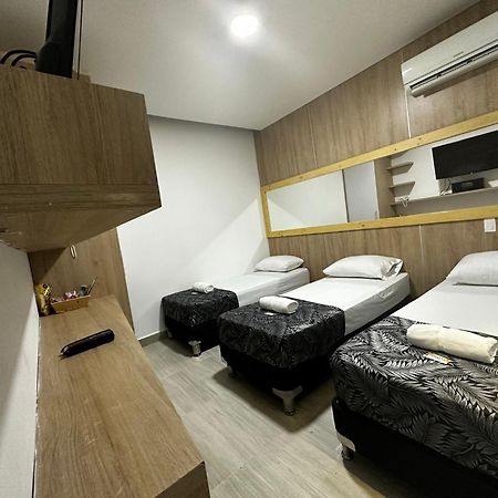 בלו Hotel Piso 12 מראה חיצוני תמונה