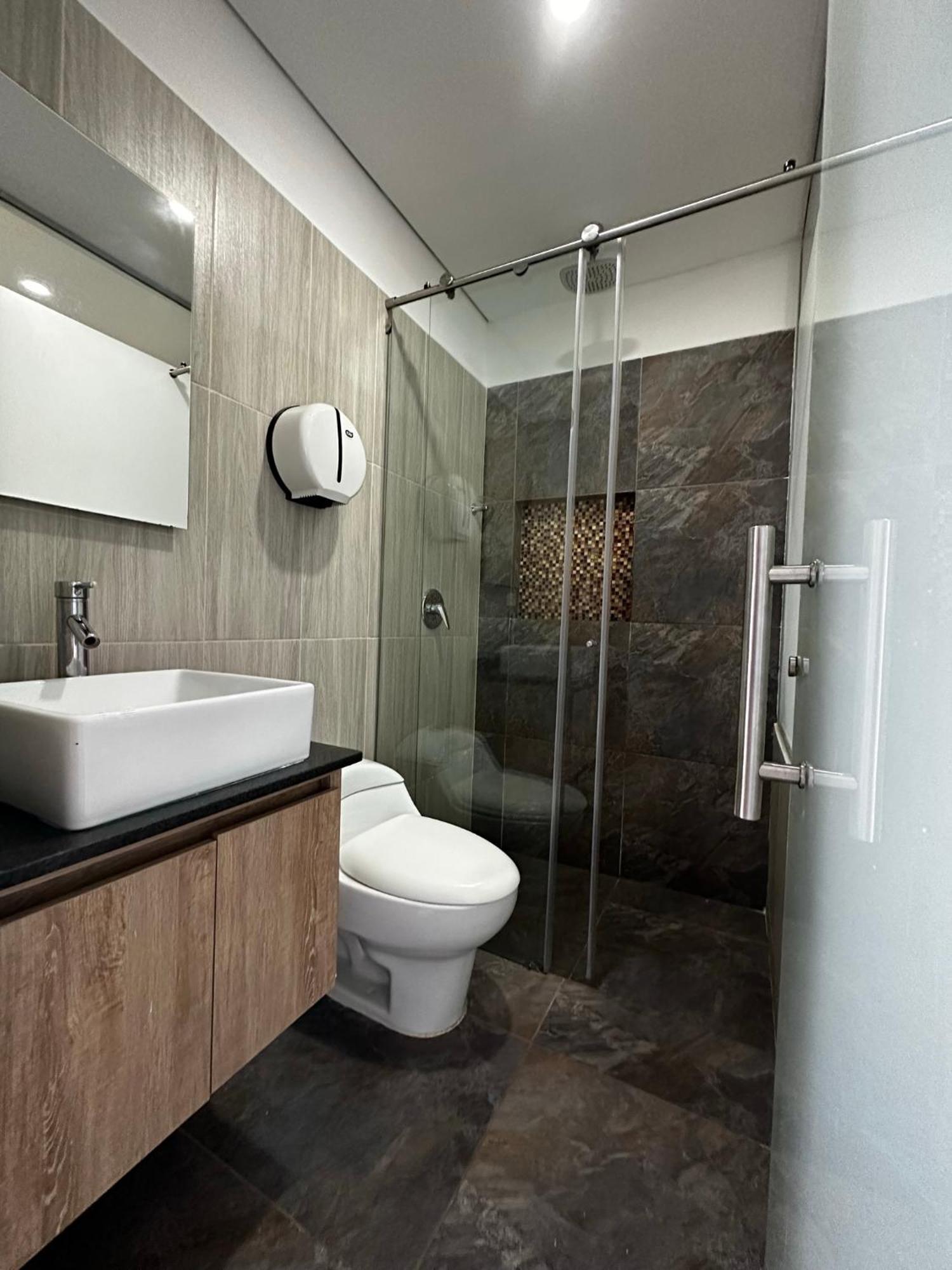 בלו Hotel Piso 12 מראה חיצוני תמונה