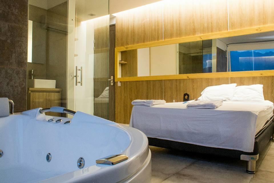 בלו Hotel Piso 12 מראה חיצוני תמונה